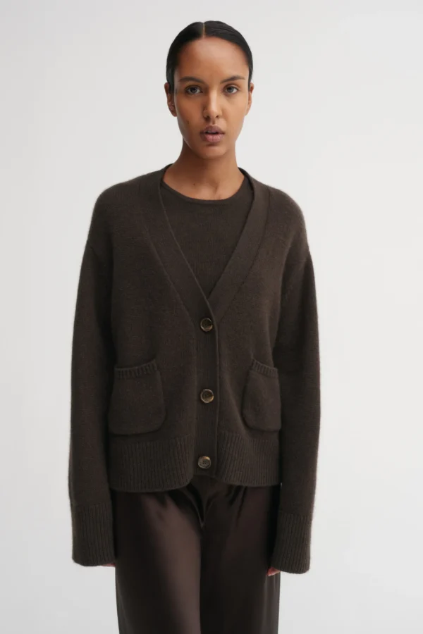 Almada Label - Beja Cardigan Chocolate