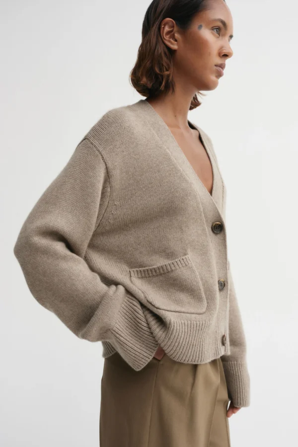 Almada Label - Beja Cardigan Nougat