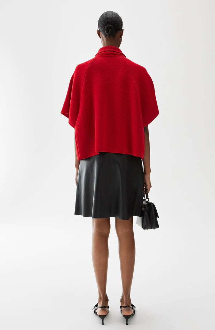Busnel - Gertrude Cape Red