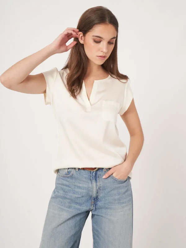 Repeat Cashmere - Short-Sleeved Silk Top With Pocket Cream