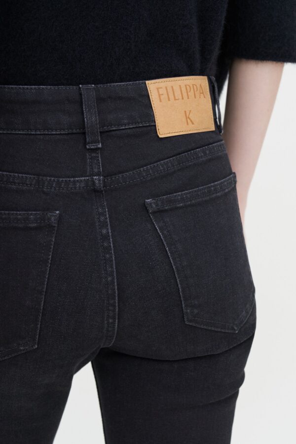 Filippa K - Stella Jeans Cropped - Image 4