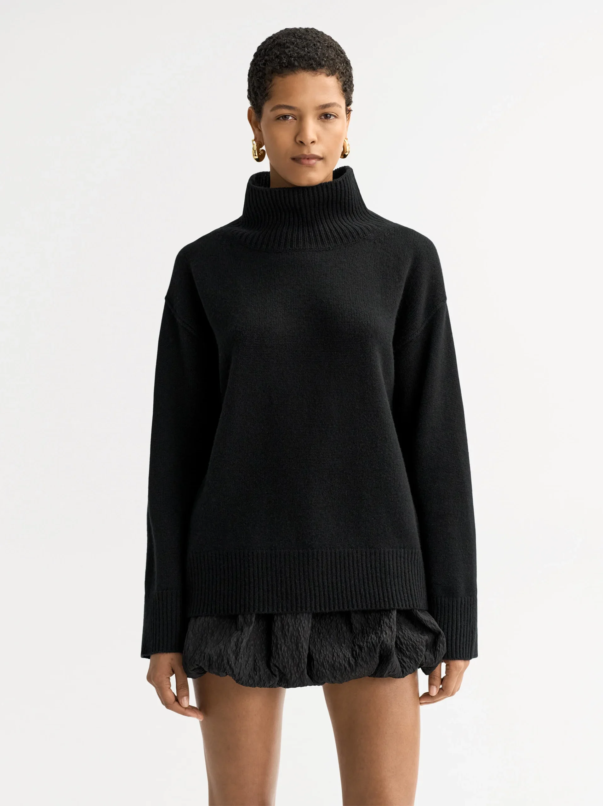Soft Goat - Boyfriend Turtleneck Black