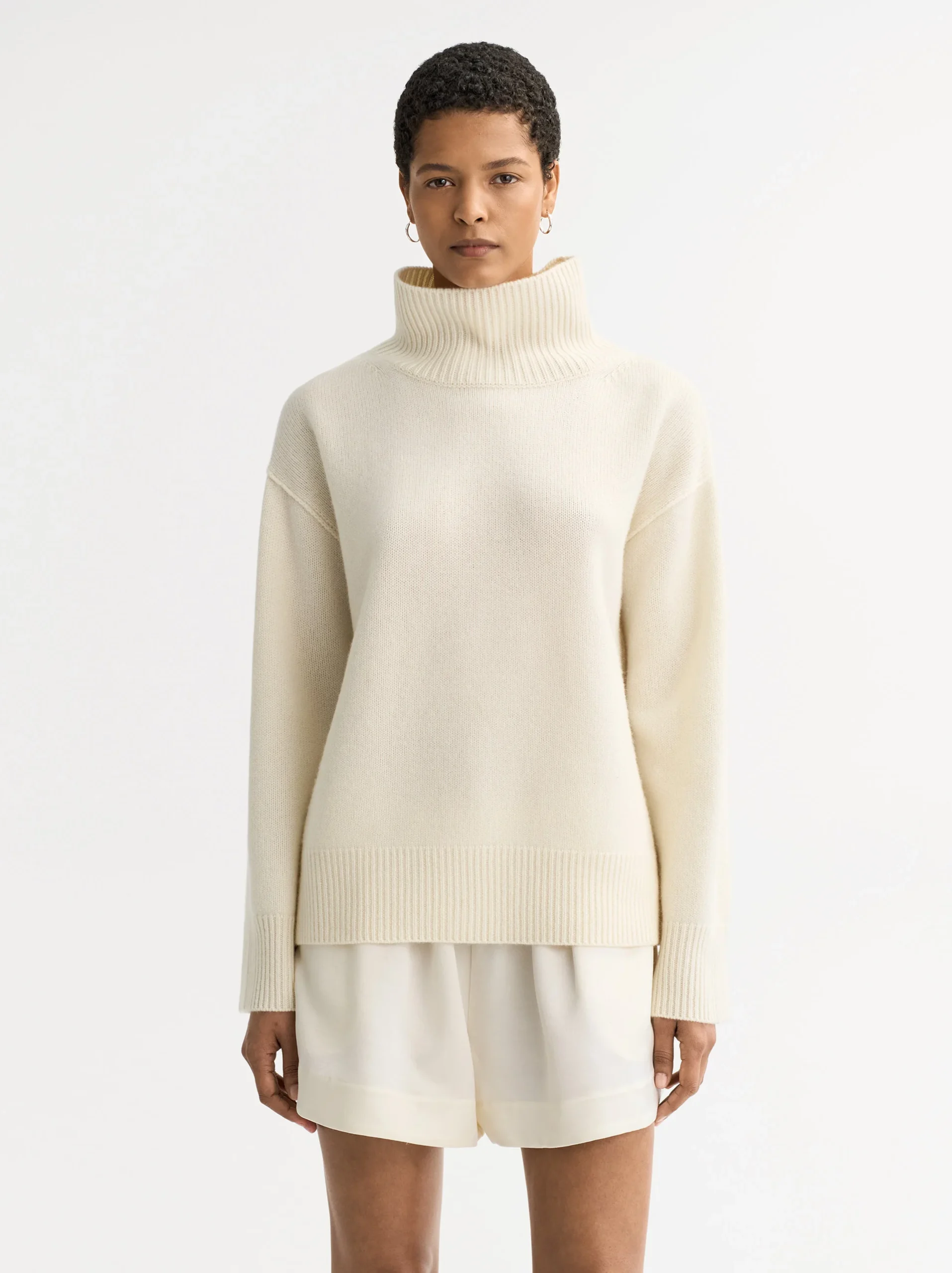 Soft Goat - Boyfriend Turtleneck Feather White