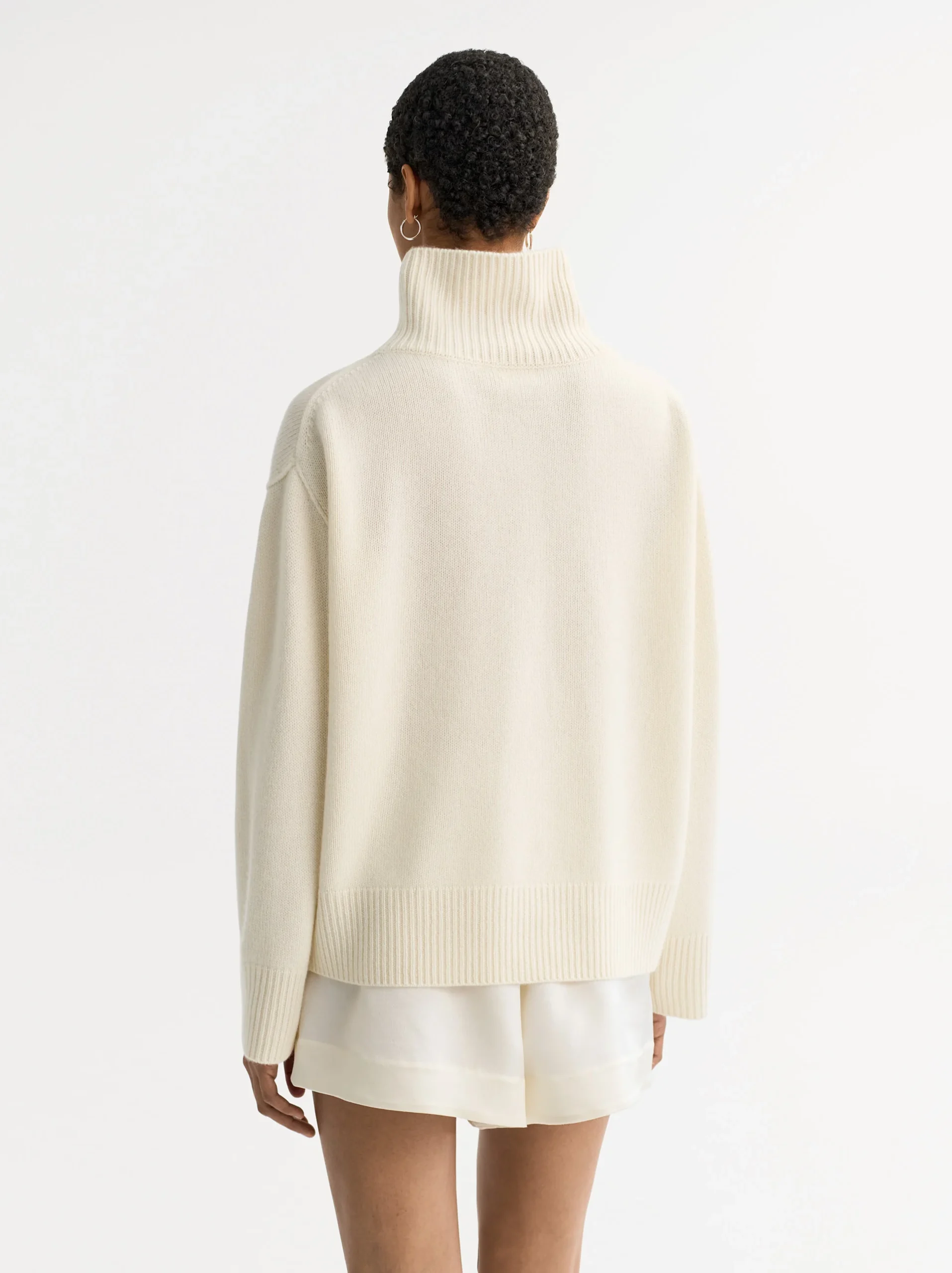 Soft Goat - Boyfriend Turtleneck Feather White