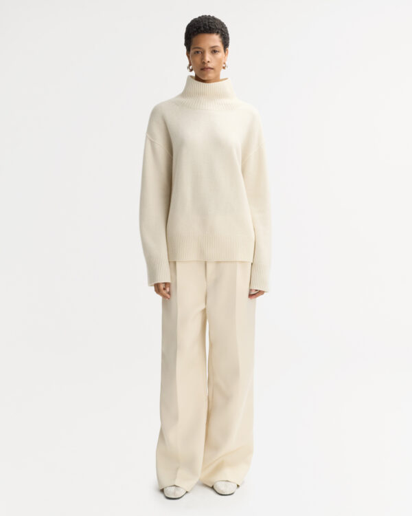 Soft Goat - Boyfriend Turtleneck Feather White