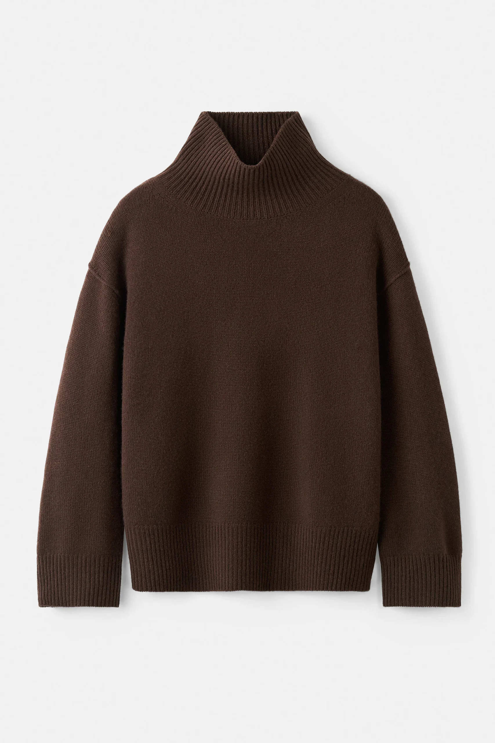Soft Goat - Boyfriend Turtleneck Mocha