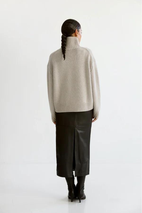 Almada Label - Nola Turtleneck Sweater Taupe