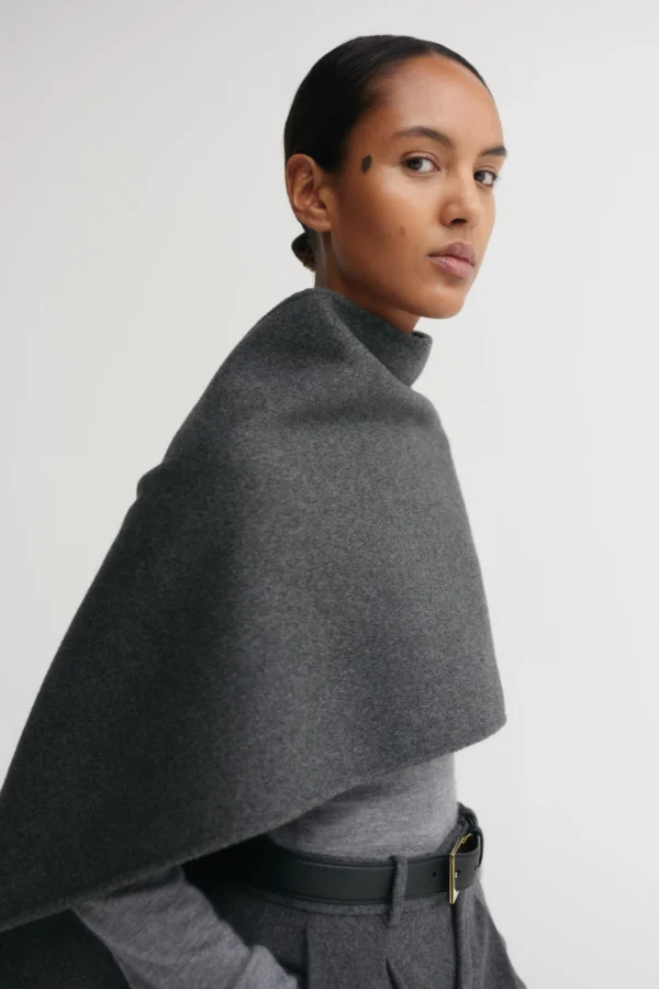Almada Label - Micha Scarf Dark Grey