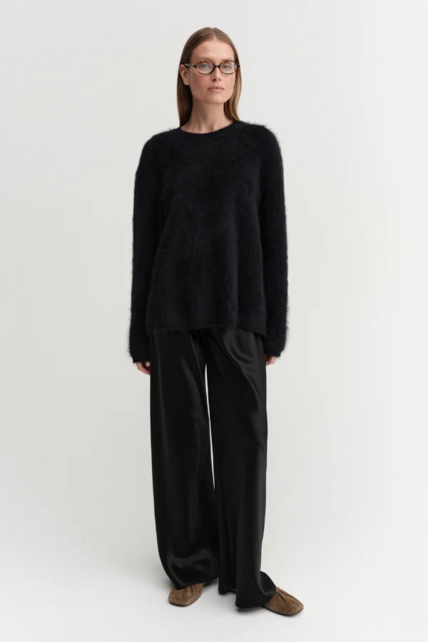 Almada Label - Floy Cashmere Sweater Black