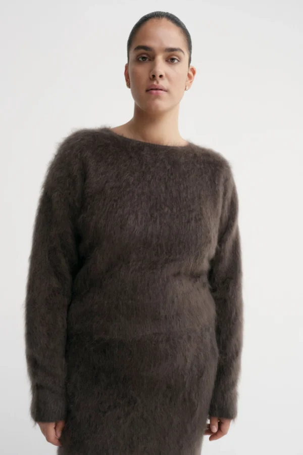 Almada Label - Zoe Crewneck Sweater Chocolate