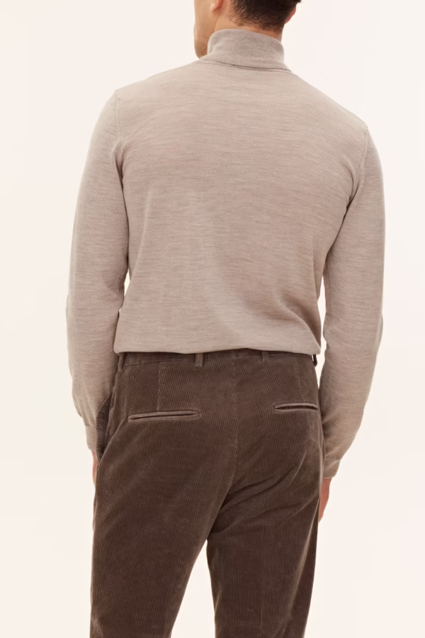 Oscar Jacobson - Marcel Rollneck Beige