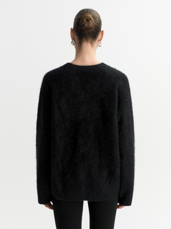Soft Goat - Brushed V-Neck Black