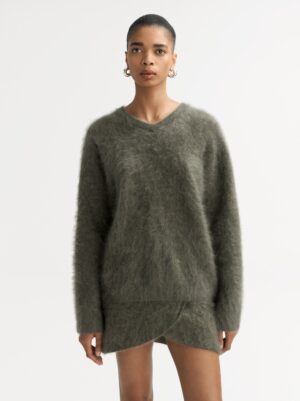 Soft Goat - Brushed V-Neck Olive