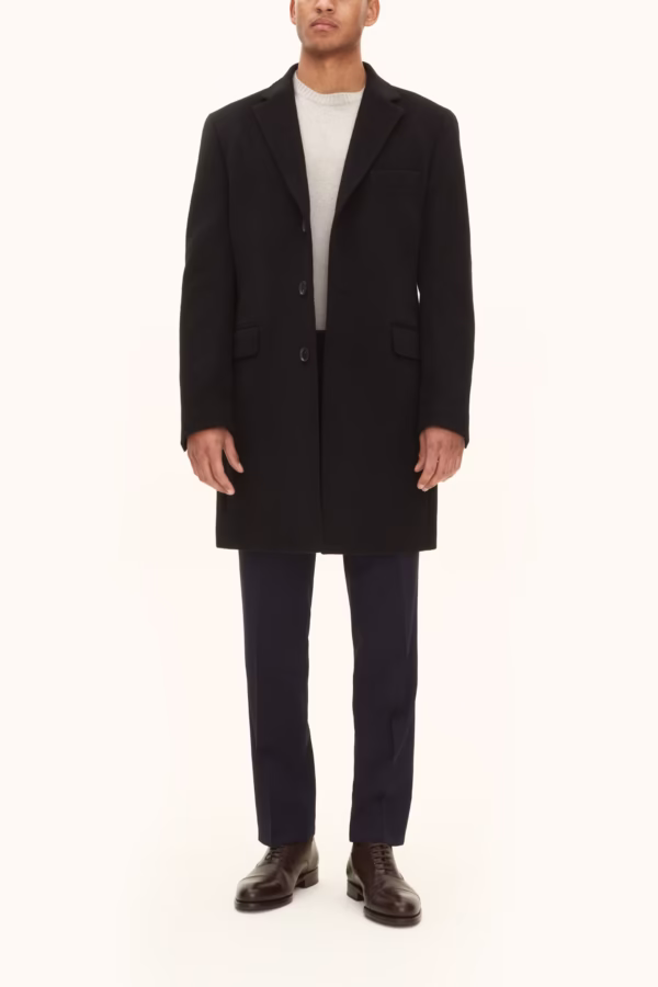 Oscar Jacobson - Sylar Coat Black