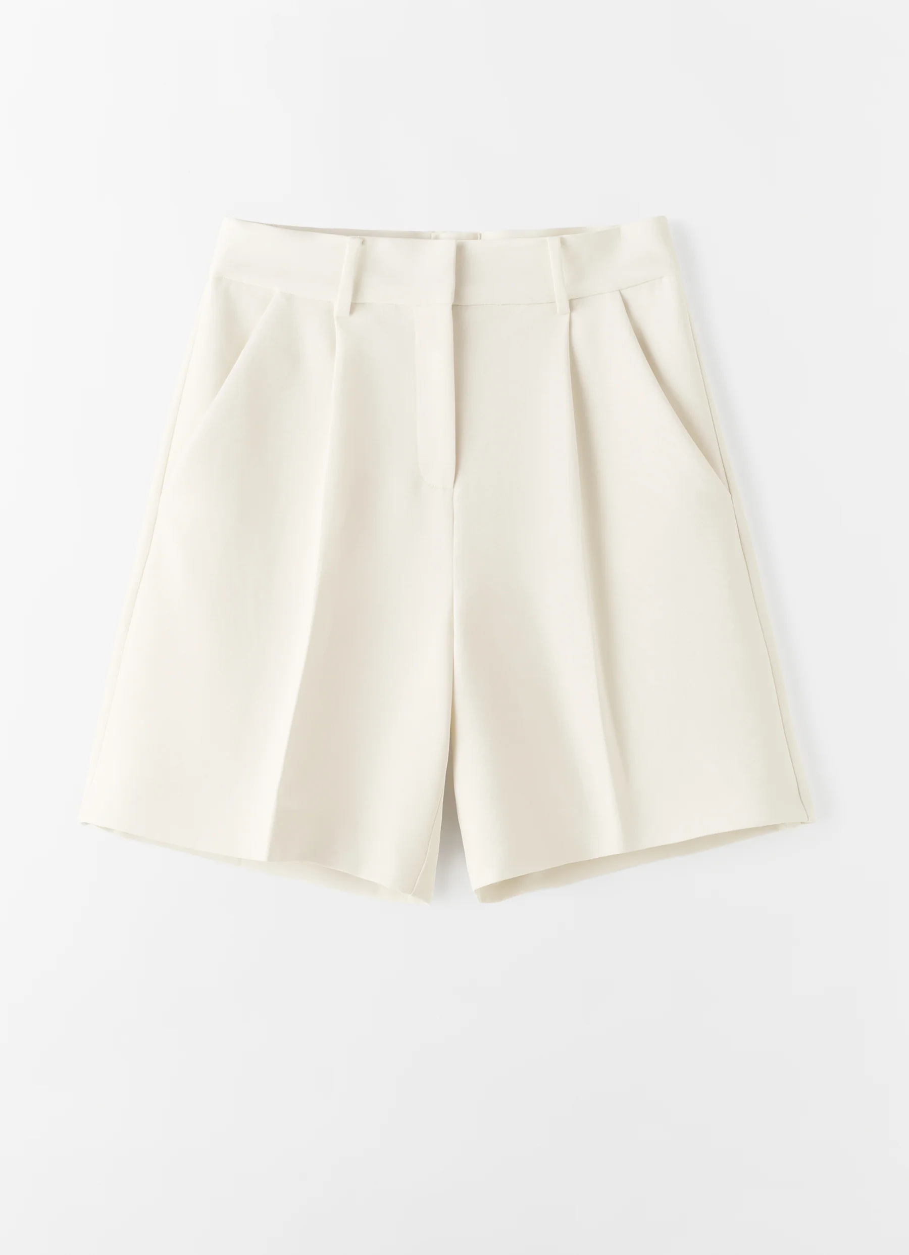 Almada Label - Blair Crepe Shorts Cream