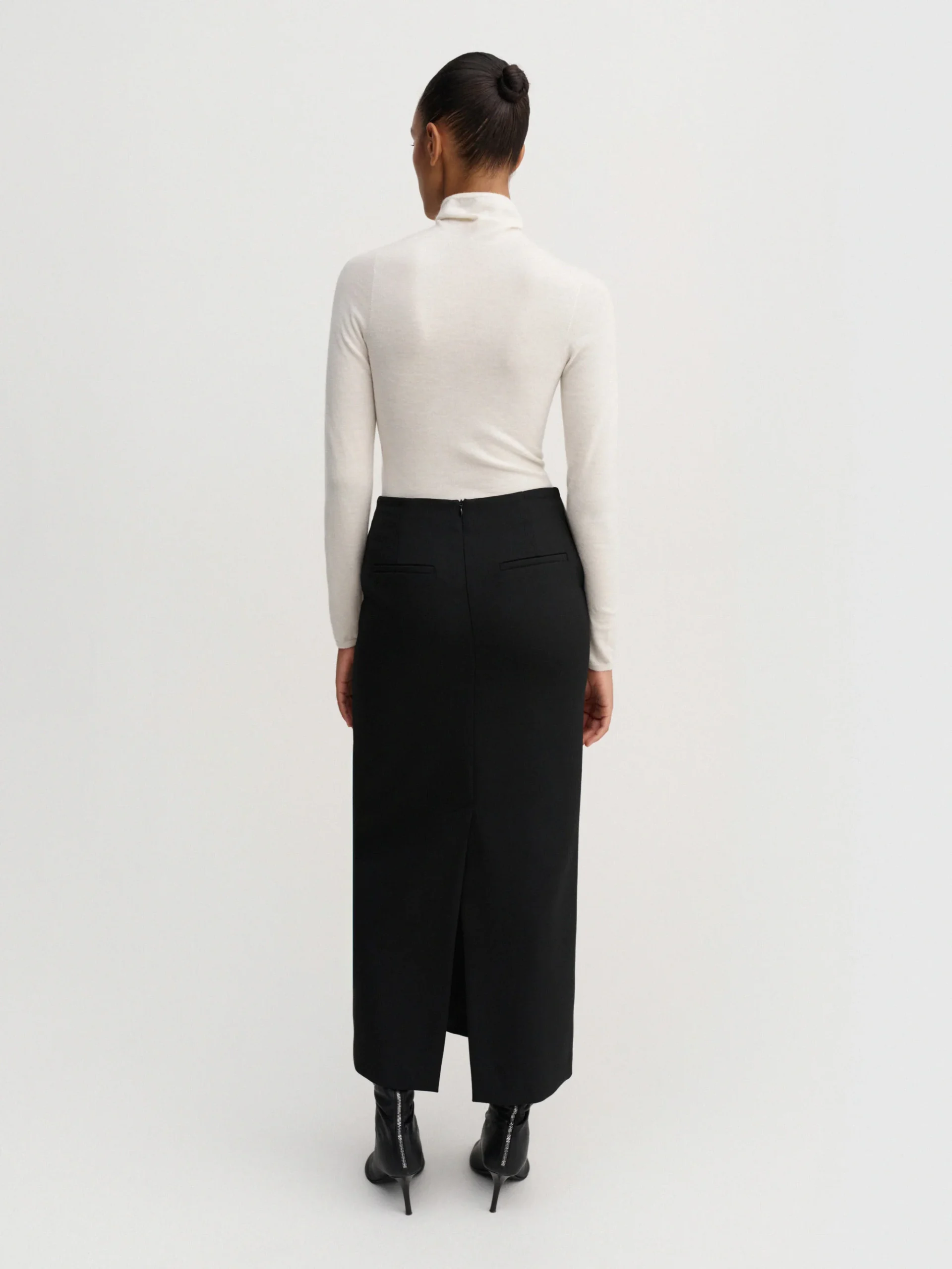 Almada Label - Bay Skirt Black