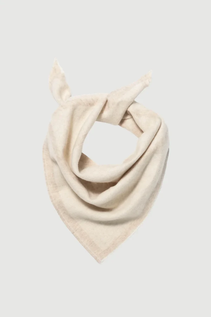 Envelope 1976 - Triangle Scarf Small